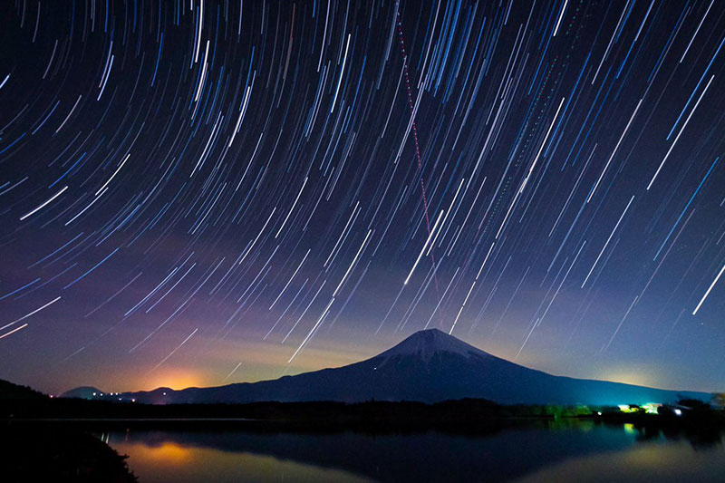 HTML5 Bootstrap Template by colorlib.com